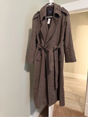 GAP Plaid Long Belted Trench Coat in Brown and Black Glen Check